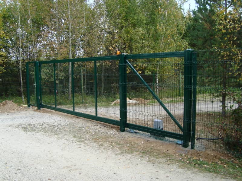 Сетчатый забор DoorHan в Навашино с установкой